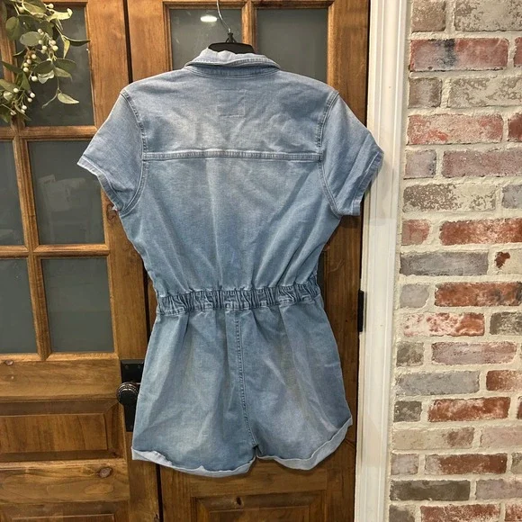 Celebrity Pink Denim Romper Juniors Womens M 7-9 Chambray Utility Jumpsuit - Picture 2 of 7